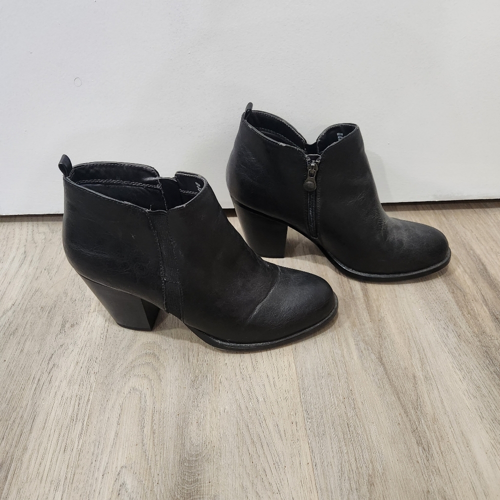 Mootsies Tootsies Black Vegan Leather Booties